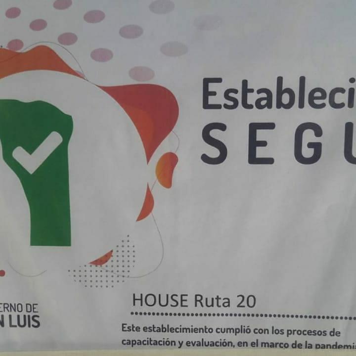 Ruta 20 House Quines公寓 外观 照片